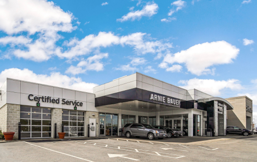 Exterior of Arnie Bauer GMC Buick dealership located in Matteson, Illinois, serving the South Suburbs of Chicago.