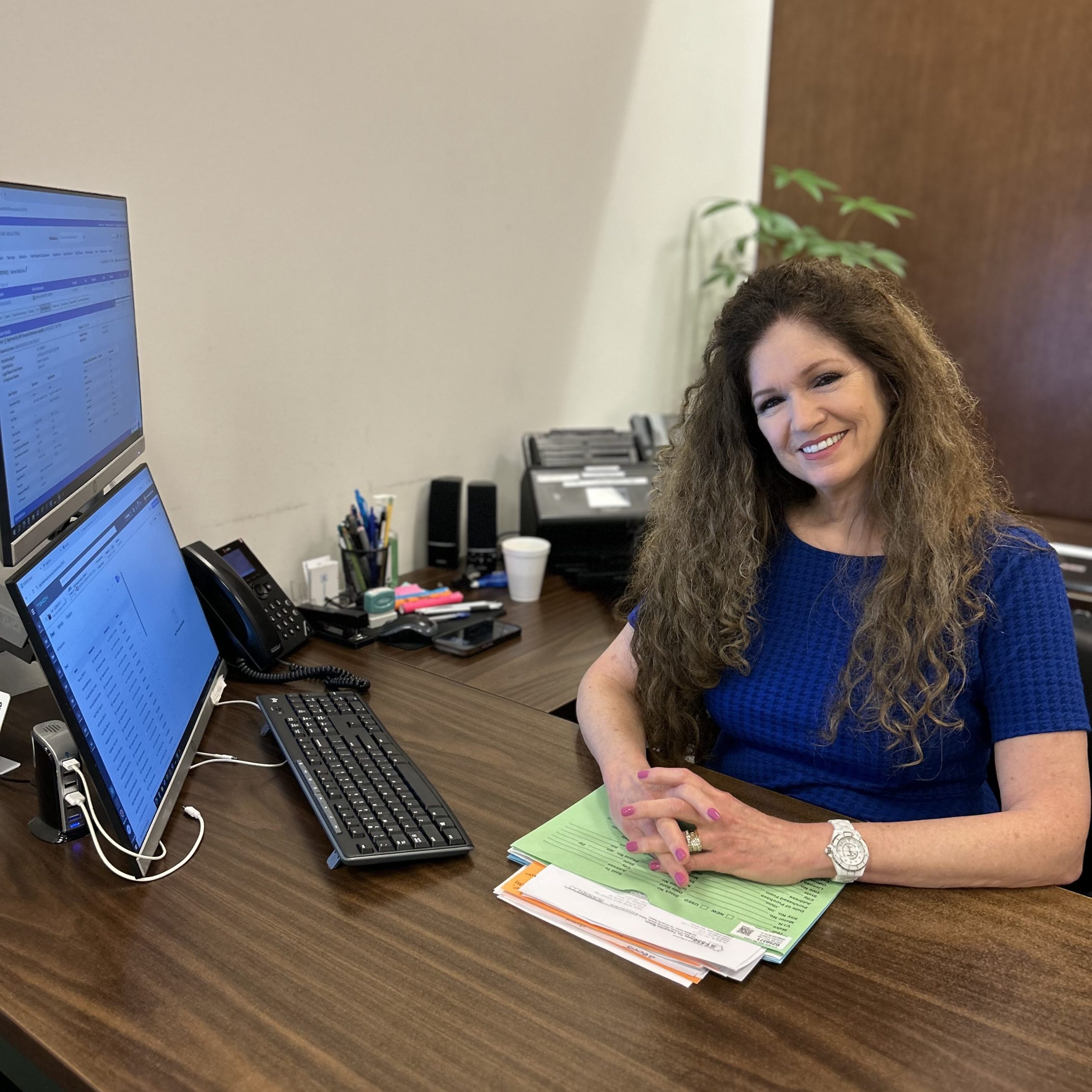 Finance manager Kathy at Arnie Bauer Buick GMC in Matteson, IL