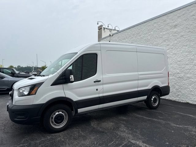 2025 Ford Transit Cargo Van T-250 148" Med Rf 9070 GVWR RWD