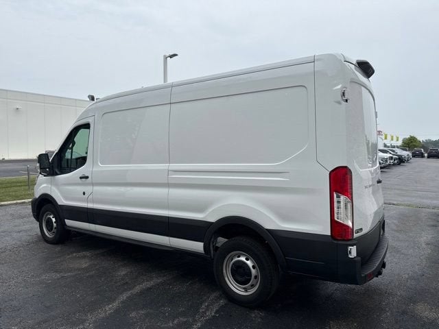 2025 Ford Transit Cargo Van T-250 148" Med Rf 9070 GVWR RWD