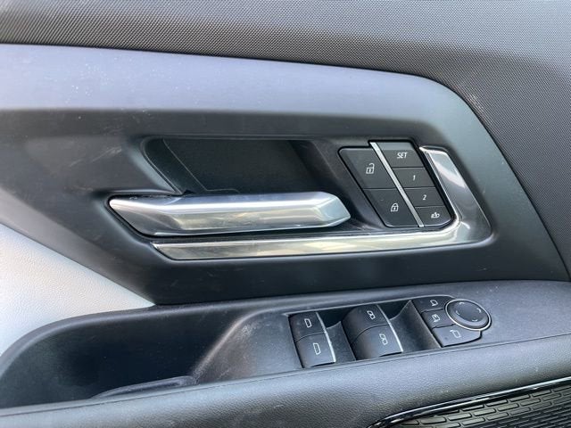 2025 Chevrolet Silverado EV RST - Max Range