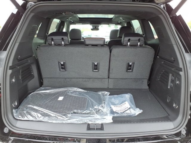 2027 GMC Acadia Denali Ultimate