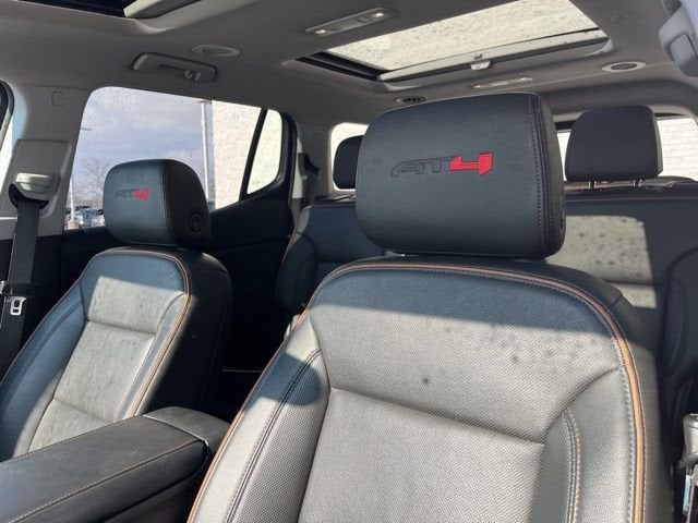 2023 GMC Acadia AT4