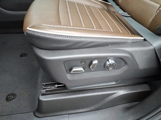 2025 GMC Yukon Denali Ultimate