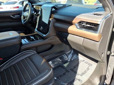 2025 GMC Yukon Denali Ultimate
