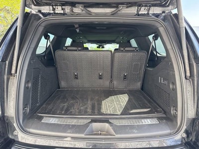 2025 Chevrolet Suburban RST