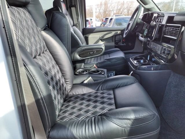 2025 GMC Savana Cargo 2500 Work Van