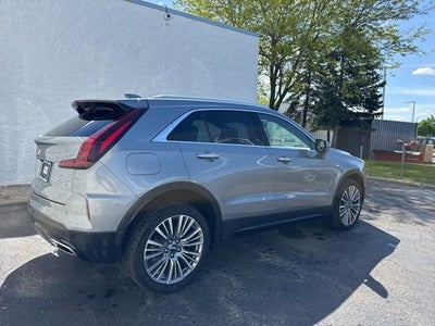 2024 Cadillac XT4 Premium Luxury