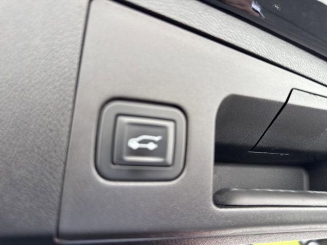 2019 Cadillac XT4 AWD Premium Luxury