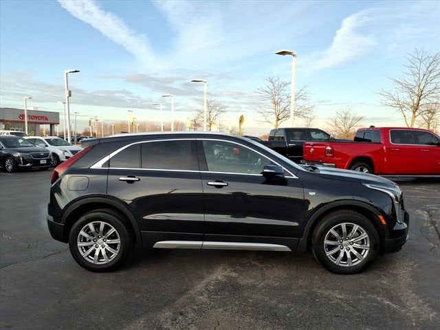 2023 Cadillac XT4 Premium Luxury