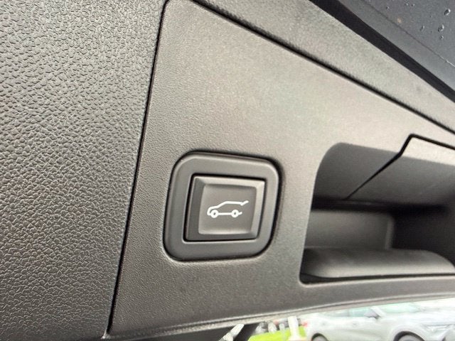 2023 Cadillac XT5 FWD Premium Luxury