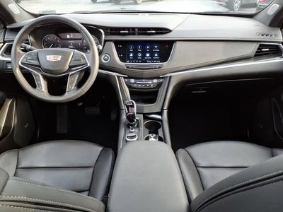 2022 Cadillac XT5 Premium Luxury