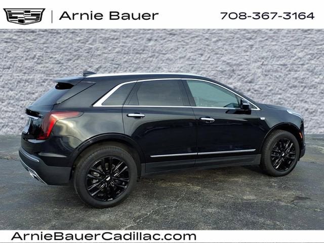 2022 Cadillac XT5 Premium Luxury