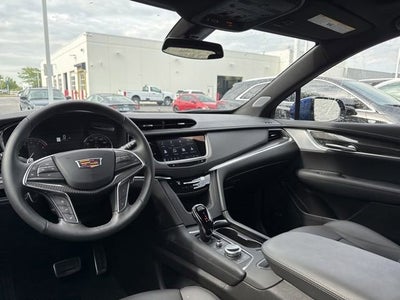 2025 Cadillac XT5 Sport