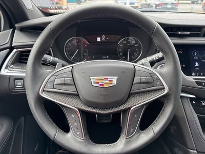 2025 Cadillac XT5 Sport