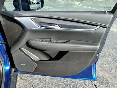 2025 Cadillac XT5 Sport