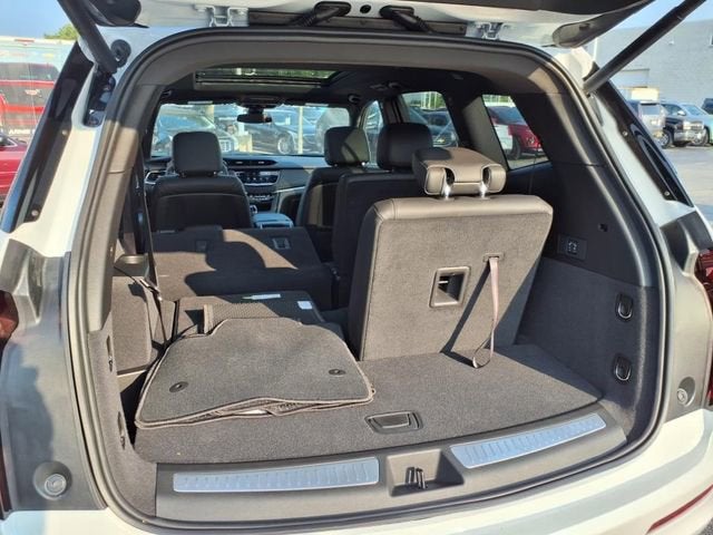 2025 Cadillac XT6 Luxury