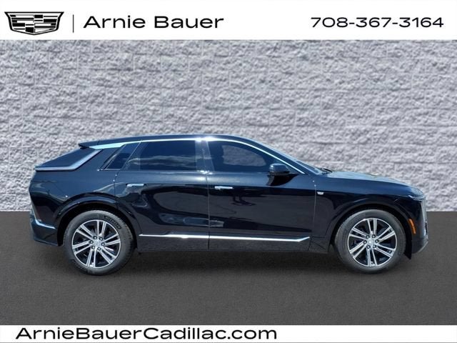 2025 Cadillac LYRIQ Luxury 1