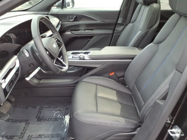 2025 Cadillac LYRIQ Luxury 1