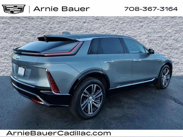 2024 Cadillac LYRIQ Luxury 1