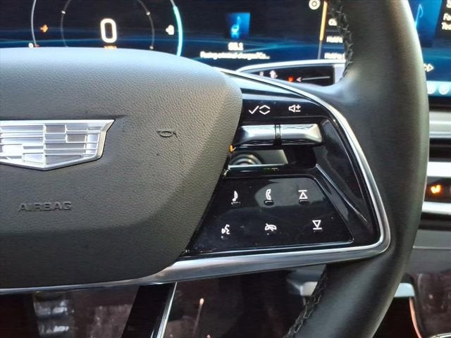 2024 Cadillac LYRIQ Luxury 1