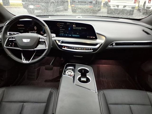 2024 Cadillac LYRIQ Luxury 3