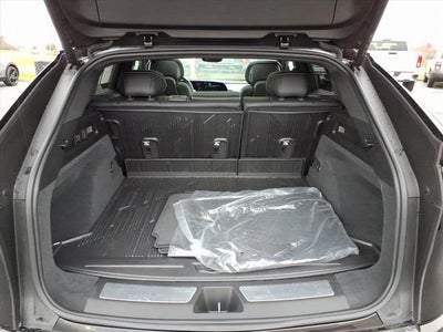 2024 Cadillac LYRIQ Luxury 3