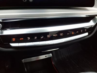 2024 Cadillac LYRIQ Luxury 3