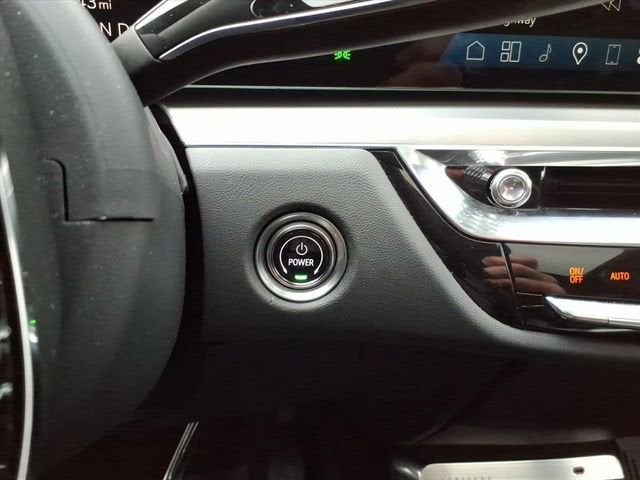 2024 Cadillac LYRIQ Luxury 3