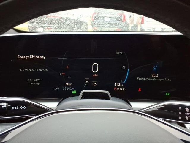 2024 Cadillac LYRIQ Luxury 3