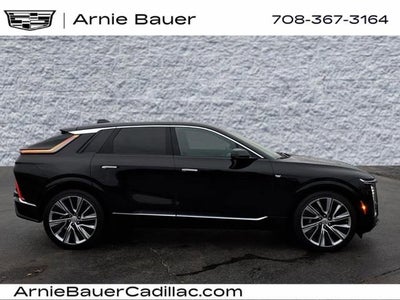2024 Cadillac LYRIQ Luxury 3