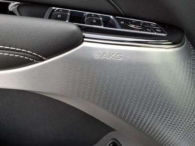 2025 Cadillac LYRIQ Luxury 3