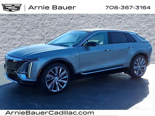 2025 Cadillac LYRIQ Luxury 3