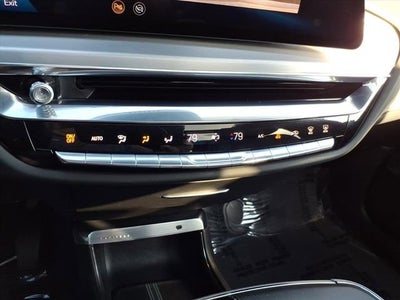 2025 Cadillac LYRIQ Luxury 3