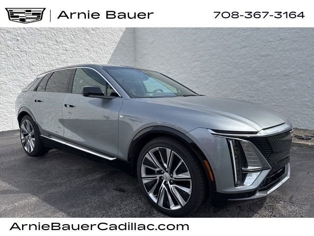 2025 Cadillac LYRIQ Luxury 3