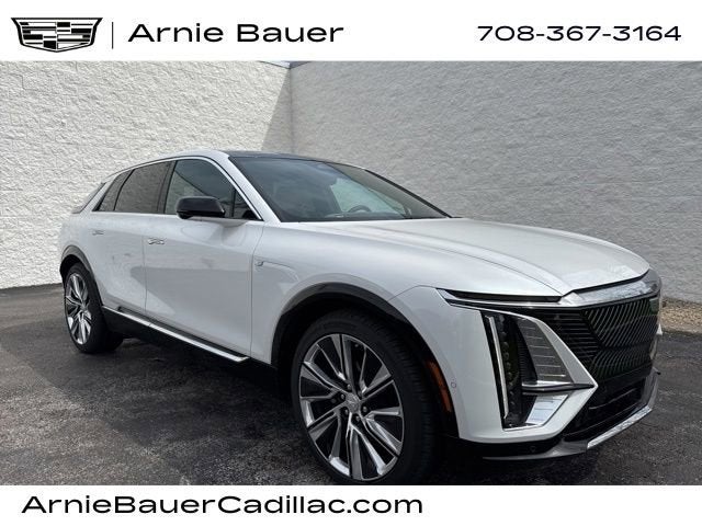 2025 Cadillac LYRIQ Luxury 3