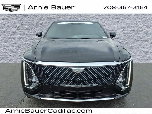 2025 Cadillac LYRIQ Luxury 3