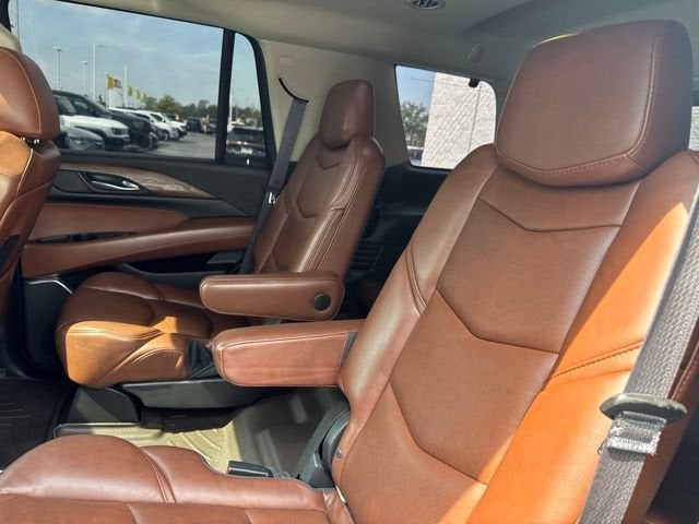 2017 Cadillac Escalade Luxury
