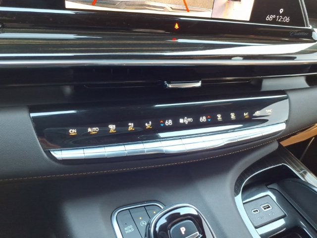 2023 Cadillac Escalade 4WD Premium Luxury