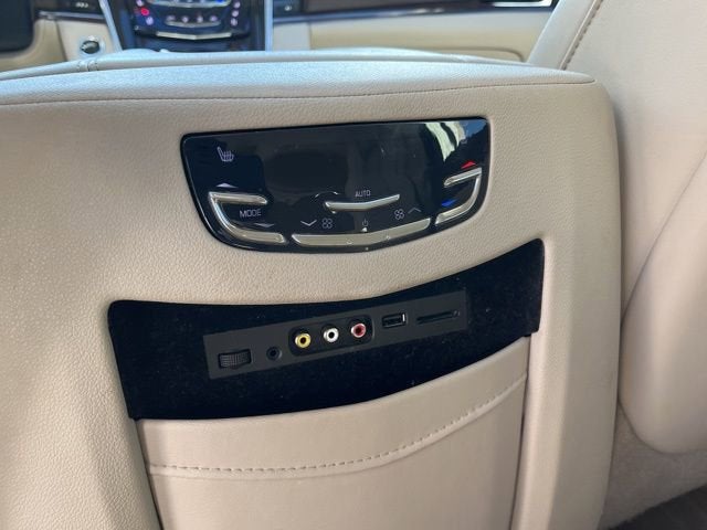 2016 Cadillac Escalade ESV Luxury Collection