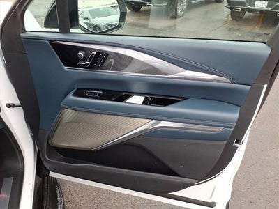 2025 Cadillac ESCALADE IQ Luxury 2