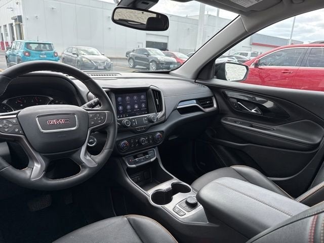 2024 GMC Terrain AT4