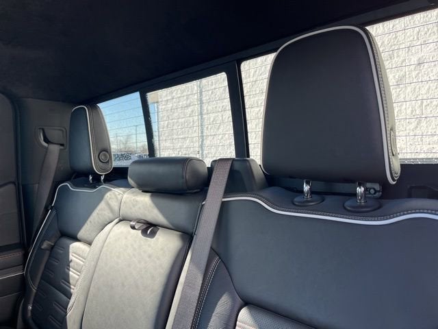 2024 GMC Sierra 1500 AT4X