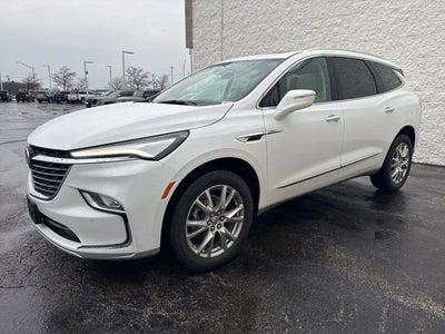 2024 Buick Enclave Essence