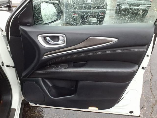 2020 INFINITI QX60 LUXE