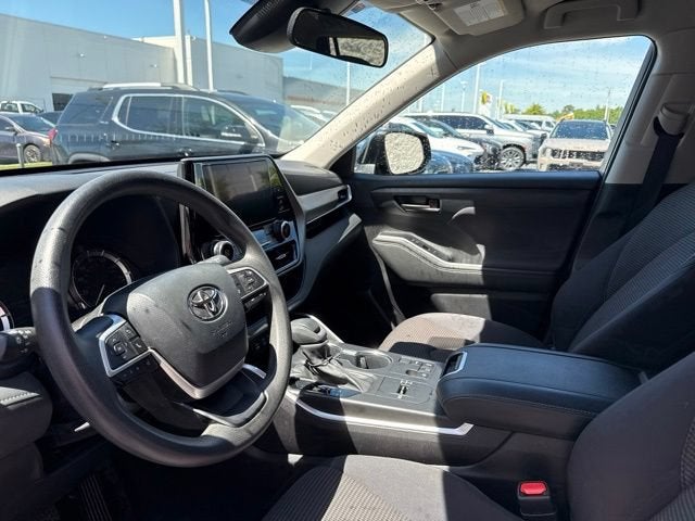 2023 Toyota Highlander L