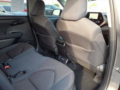 2024 Toyota Highlander LE