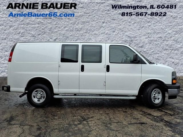 2022 Chevrolet Express Cargo 2500 WT