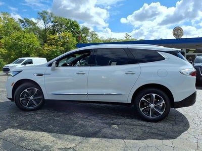 2022 Buick Enclave Essence