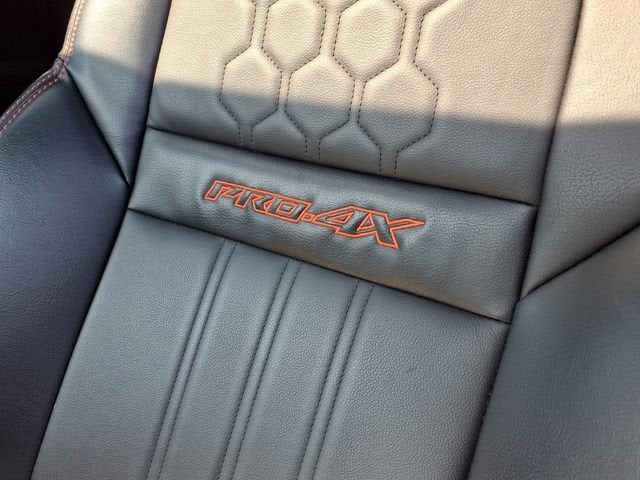 2024 Nissan Frontier Crew Cab PRO-4X 4x4